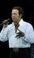Harmik in Concert